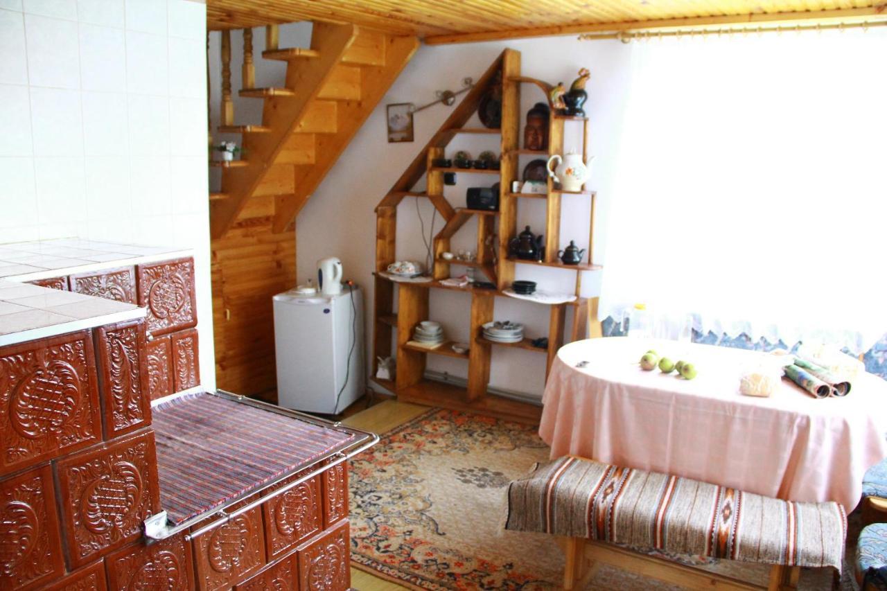У Андрія Hotel Jaremcse Kültér fotó