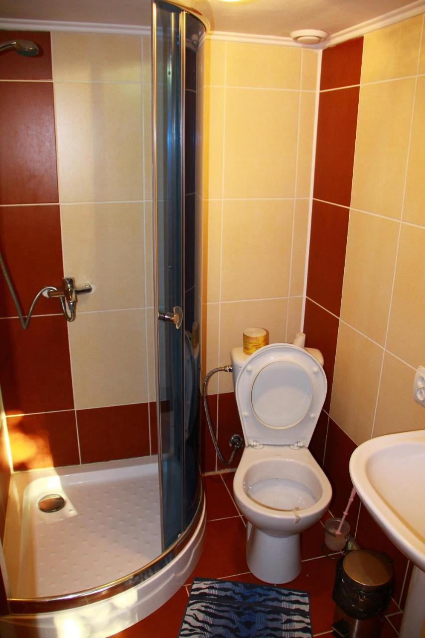 У Андрія Hotel Jaremcse Kültér fotó